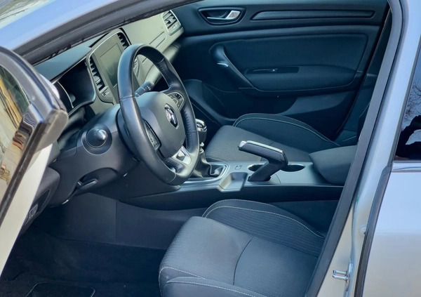 Renault Megane cena 43900 przebieg: 159000, rok produkcji 2019 z Kościerzyna małe 106